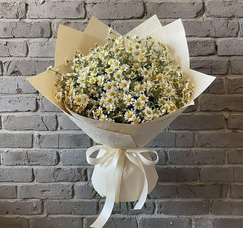 Букет цветов из: Ромашки в Сургуте
