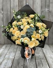 Букет цветов из:  Розы и Лизиантусы #REPLACE_PRED# Сургуте