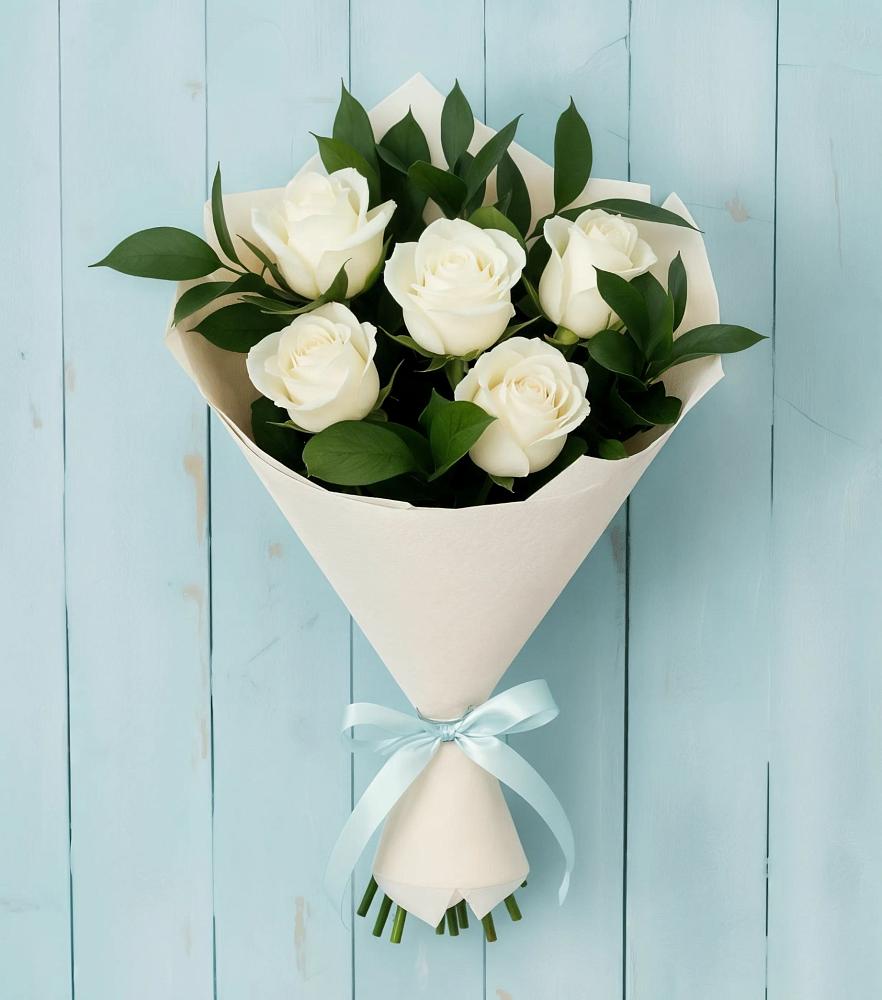 Букет цветов из: Розы в Сургуте