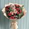 Букет цветов из: Гвоздики и Розы в Сургуте