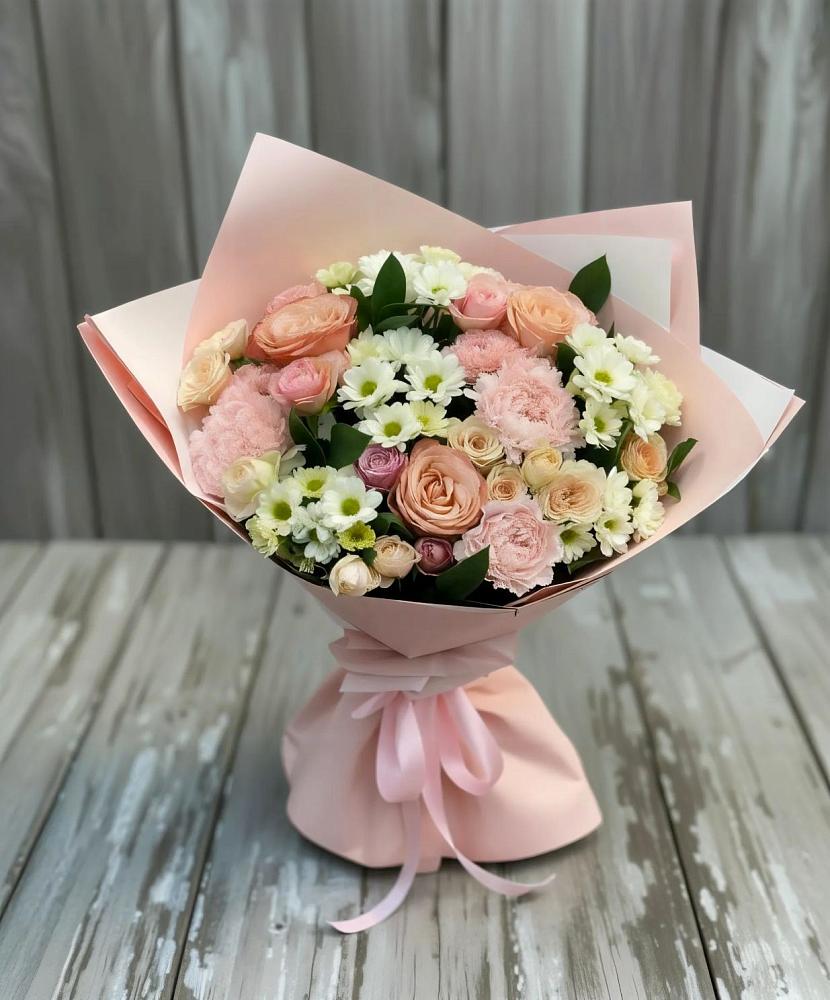 Букет цветов из: Гвоздики, Розы и Хризантемы в Сургуте