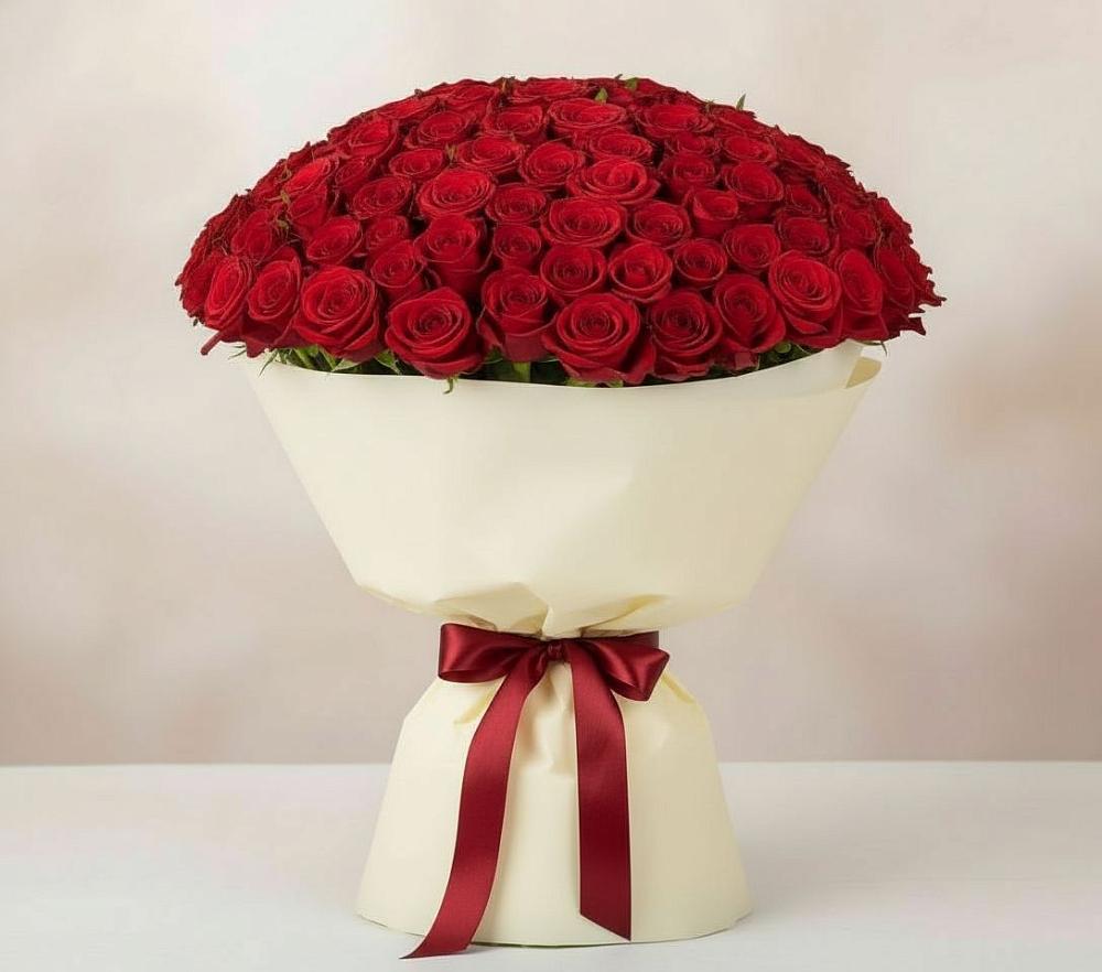 Букет 101 Красная роза Милано в Сургуте