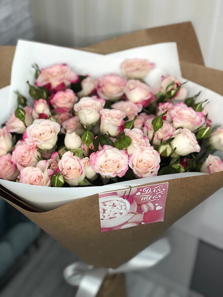 Букет цветов из: Розы в Сургуте