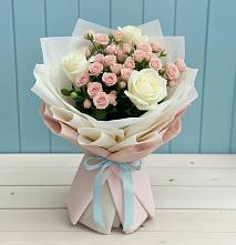 Букет цветов из:  Розы #REPLACE_PRED# Сургуте