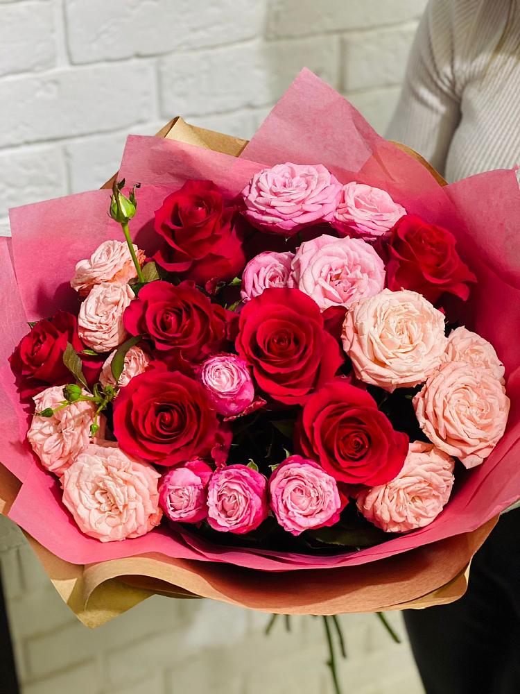 Букет цветов из: Розы в Сургуте