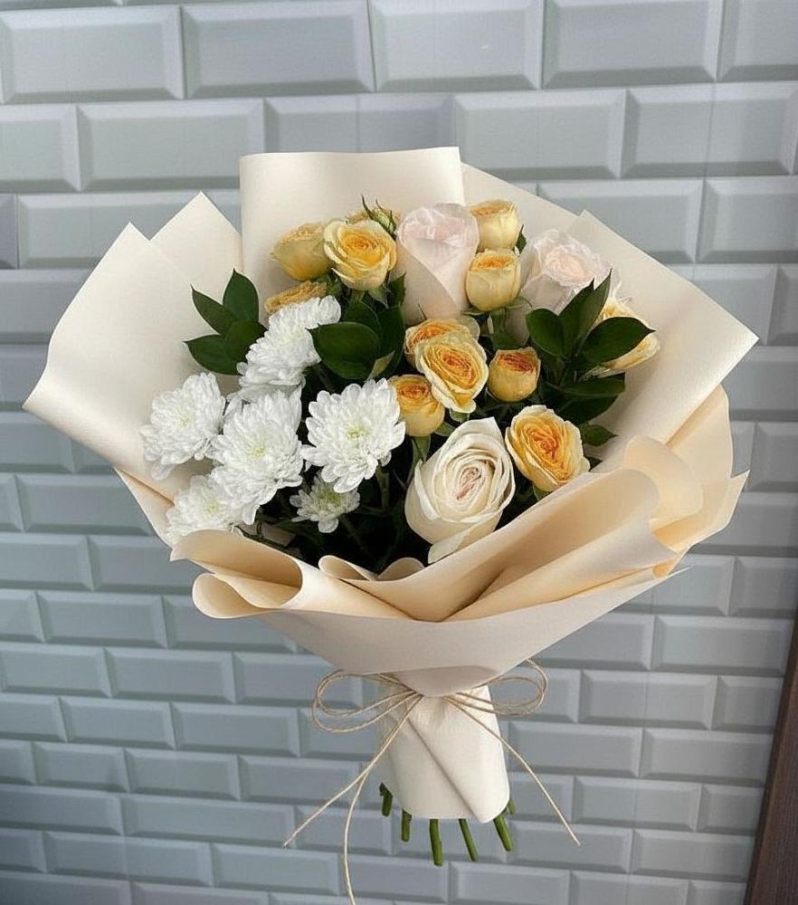 Букет цветов из: Розы и Хризантемы в Сургуте