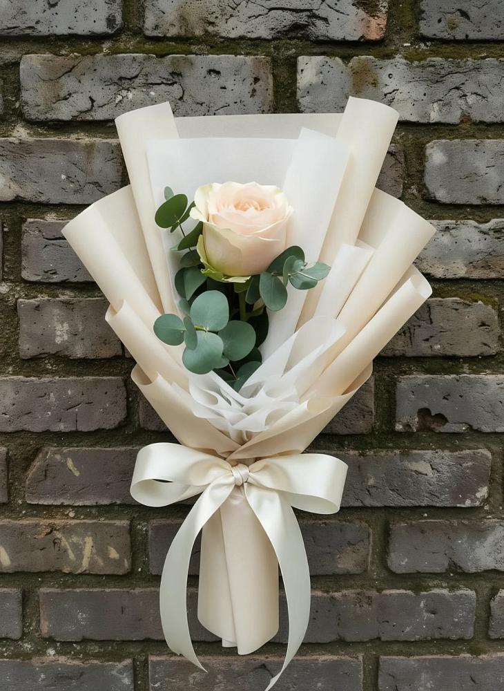 Букет цветов из: Розы в Сургуте