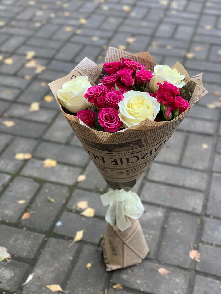 Букет цветов из: Розы в Сургуте