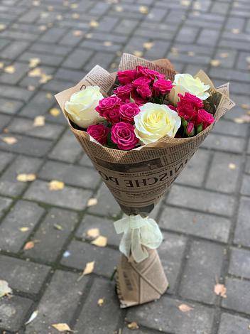 Букет цветов из: Розы в Сургуте