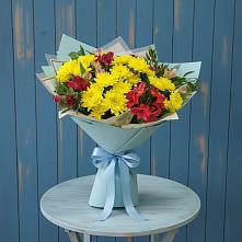 Букет цветов из:  Альстромерии и Хризантемы в Сургуте