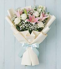 Букет цветов из:  Лилии в Сургуте