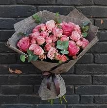 Букет цветов из:  Розы в Сургуте